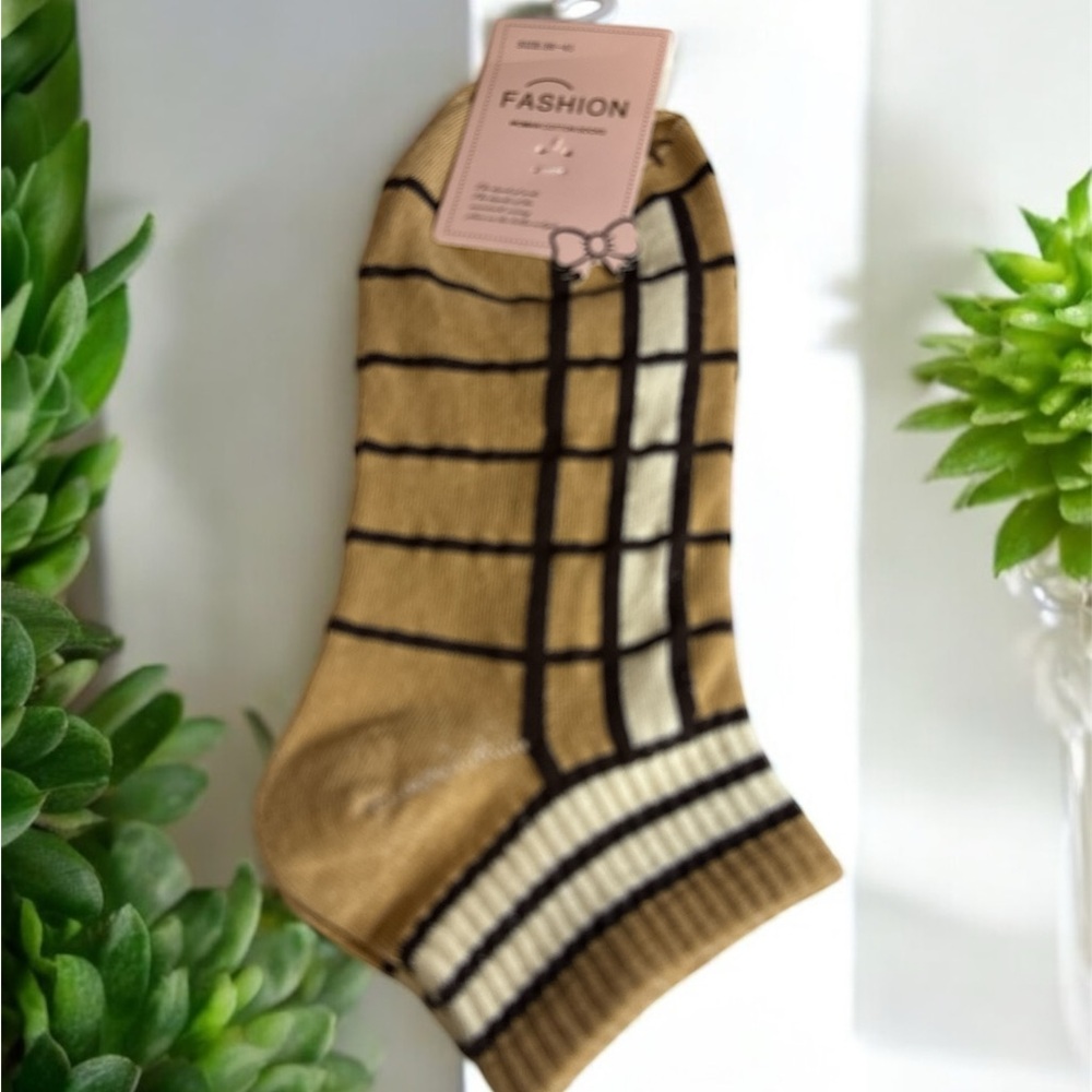 Tan and Black Checkered Ankle Socks